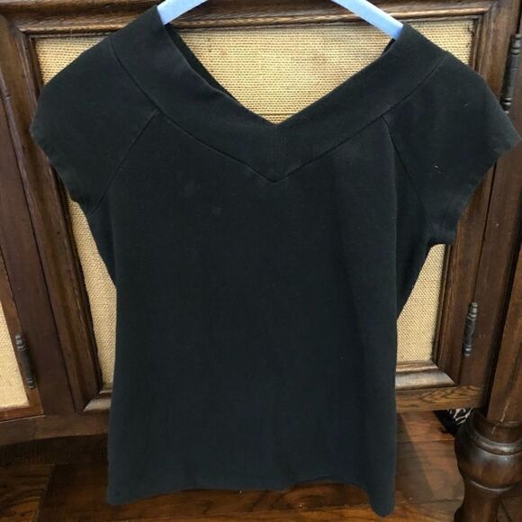 Black v-neck top  - Picture 1 of 2